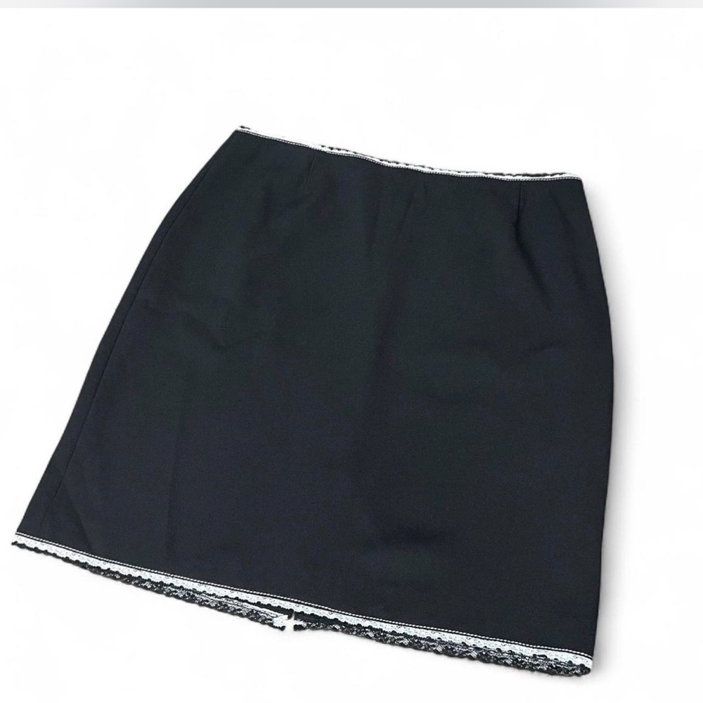 Alberto Makali Black Mini Skirt with White trim lace size 14‎